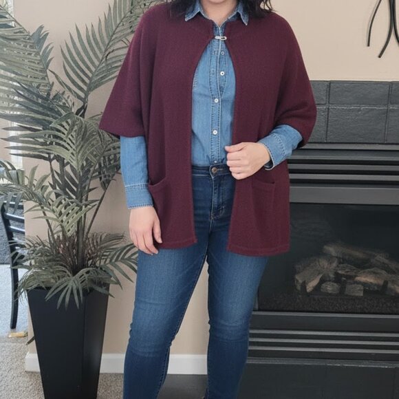 Alicia Peru One Size Alpaca & Pima Cotton Burgundy Red one button cardigan - Picture 2 of 4